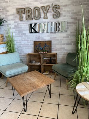 Nice seating area inside  at Troy's Fresh Kitchen & Juice Bar in Londonderry