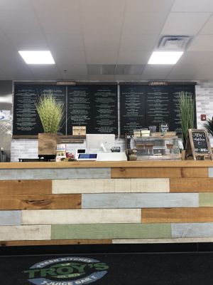 Menu at Troy's Fresh Kitchen & Juice Bar in Londonderry