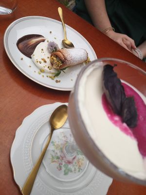 Dessert! Cannellomi en pana cota   at Konijnenvoer in Arnhem
