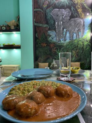 Vegan Meatballs with green peas   at Bayt Sara in Amman