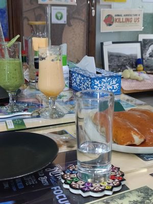 Melon drink and detox drink at Bayt Sara in Amman