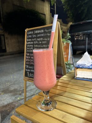 Strawberry milkshake  at Bayt Sara in Amman