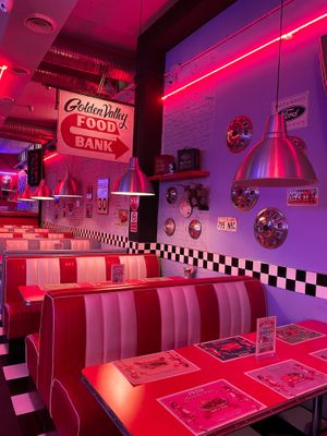 Espaço interior at 1950 American Diner in Florence