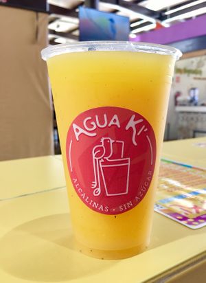 Mango Maracuyá y naranja 🤤 sin azúcar, fruta natural y preparada con agua alcalina!  at Agua Ki' in Playa Del Carmen