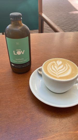 Hafer Cappuccino und kombucha   at La Molienda - Bisbe in Mallorca