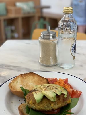 Vegan burger at La Molienda - Bisbe in Mallorca