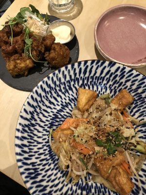 Stir fried rice noodles (vegan!) at Table of Munchies in Christchurch