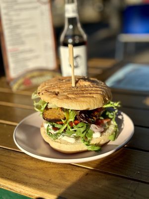 Leckerer Tofu-Burger ⭐️⭐️⭐️⭐️⭐️  at Vleischerei in Leipzig