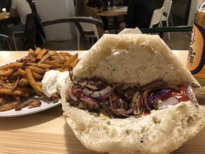 Roster im Brot  at Vleischerei in Leipzig