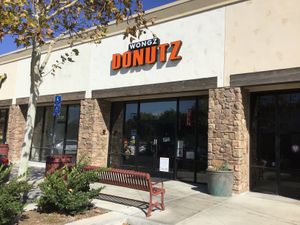 Front of Wong’s Donutz at Wongz Donutz in Winchester