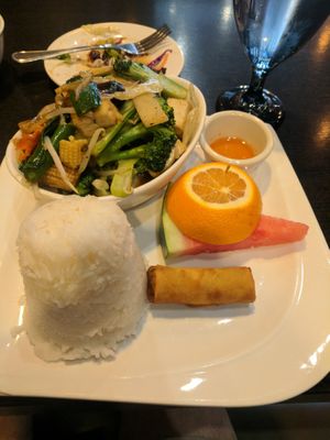 Vegetable delight with tofu at Thotsakan in San Diego