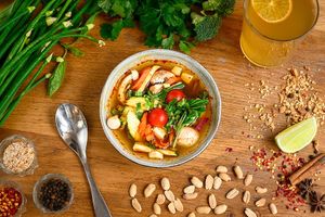 vegan tom yam at Kapunka - St Sauveur in Paris