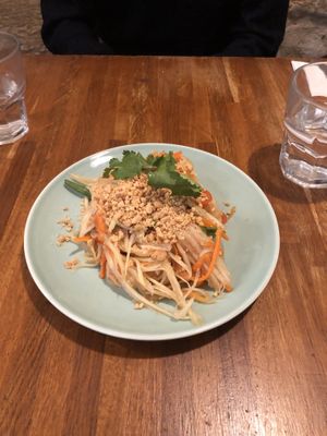 Papaya salad  at Kapunka - St Sauveur in Paris
