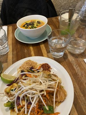   at Kapunka - St Sauveur in Paris