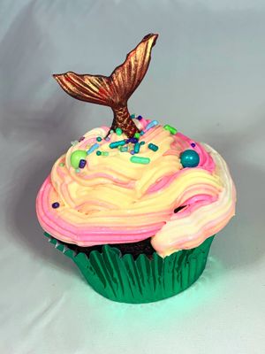 Vegan, gluten free, soy free, nut free cupcake  at Sunflour  in Orlando