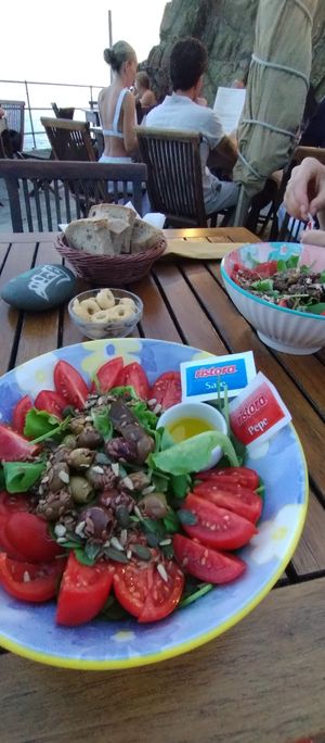 One vegan salad on menu at Bar e Vini a Piè de Mà in Riomaggiore