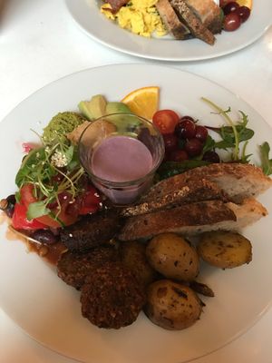 Vegan brunch  at Kalaset in Copenhagen