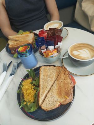 SLC sandwiches and oat flat whites at Skinny Batch Bakery in Lusk