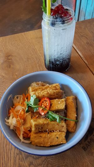 Vegan xôi (sticky rice) with fried tofu at Bami House 1976 in Munich