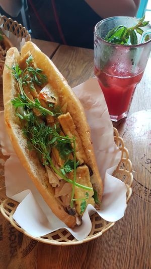 Vegan bánh mì with tofu & mushrooms at Bami House 1976 in Munich