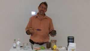 Rick demonstrates how to make whole food, plant based, no salt, oil or sugar hummus. Check out more recipe demos at https://www.youtube.com/channel/UC9O_ApC72YwpXU8F3-DGGBg/videos at Venice Holistic Community in Venice