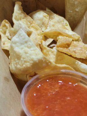 Crispy veggie wonton at Lei Fong in San Salvador
