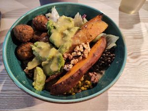 Power Bowl at Lilly Jo in Zurich