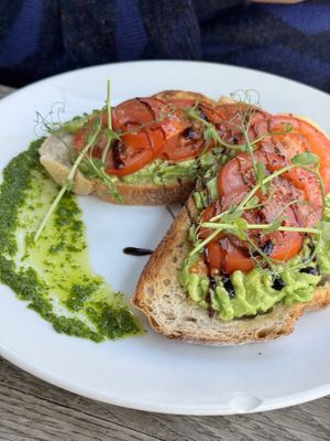 Avocado and tomatoe  at Cafe Rust in Brighton