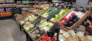  at Öpfelbaum Bioladen in Uster