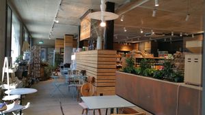 Interior (when closed) at Öpfelbaum Bioladen in Uster