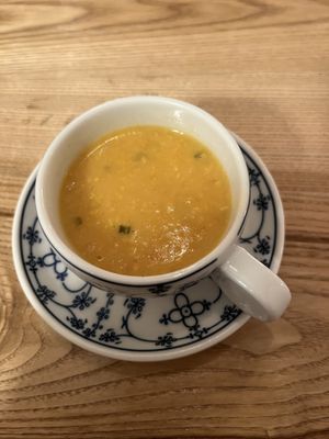 Gruß aus der Küche: Vegane Maissuppe  at Oomes Hüs in Norddorf