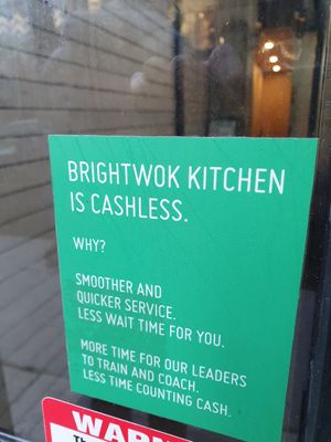 Cashless payment at Brightwok Kitchen - River North in Chicago