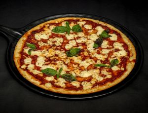 Margherita Pizza at La Cane Bistro in Mumbai