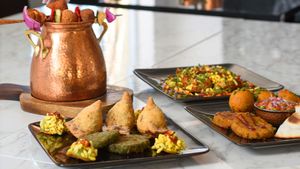  at Indian Box in Santiago