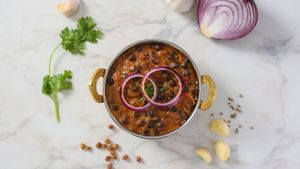  at Indian Box in Santiago