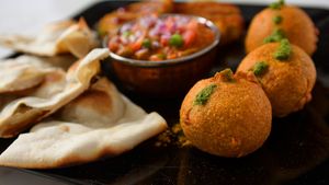  at Indian Box in Santiago