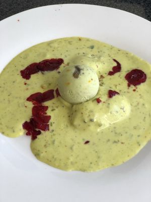 Helado de pistacho  at Indian Box in Santiago