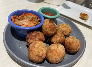 italian veg balls  at CheerSu 草蔬宴 - Cǎo Shū Yàn in Taipei