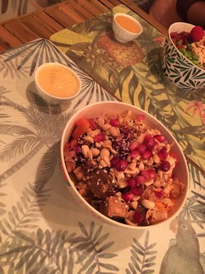 Bowl at Poké Lov. in Nice