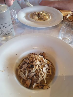 Spaghetti with truffles at Il Cerreto in Pomarance