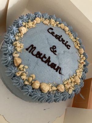 Zalige verjaardagstaart ❤️  at Vegateau - Vegan Coffeebar and Bakery in Antwerpen