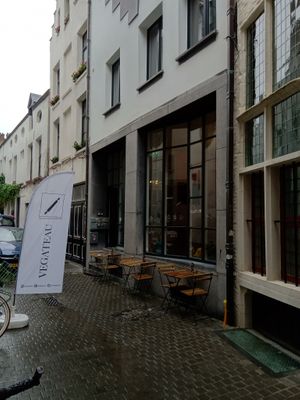 Outside the cafe at Vegateau - Vegan Coffeebar and Bakery in Antwerpen