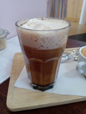 Iced latte at Vegateau - Vegan Coffeebar and Bakery in Antwerpen