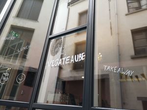 Outside at Vegateau - Vegan Coffeebar and Bakery in Antwerpen