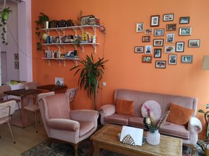 Inside at Vegateau - Vegan Coffeebar and Bakery in Antwerpen