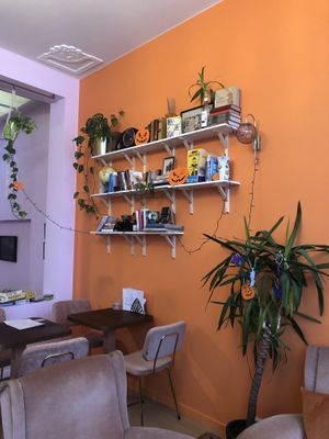 halloween vibes   at Vegateau - Vegan Coffeebar and Bakery in Antwerpen