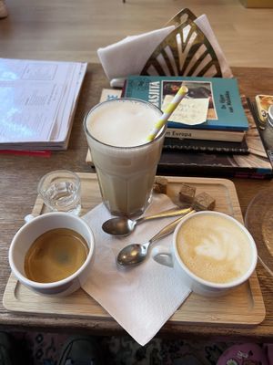 pumpkin spice iced latte  at Vegateau - Vegan Coffeebar and Bakery in Antwerpen