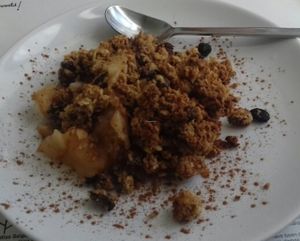 apple crumble  at M Butterfly by Miss Saigon in Lisbon