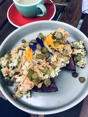 Scrambled tofu on purple sweet potatoe at Elixir in Ubud