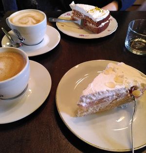 Carrot cake and swedish apple cake at Café GUTTUT in Dortmund